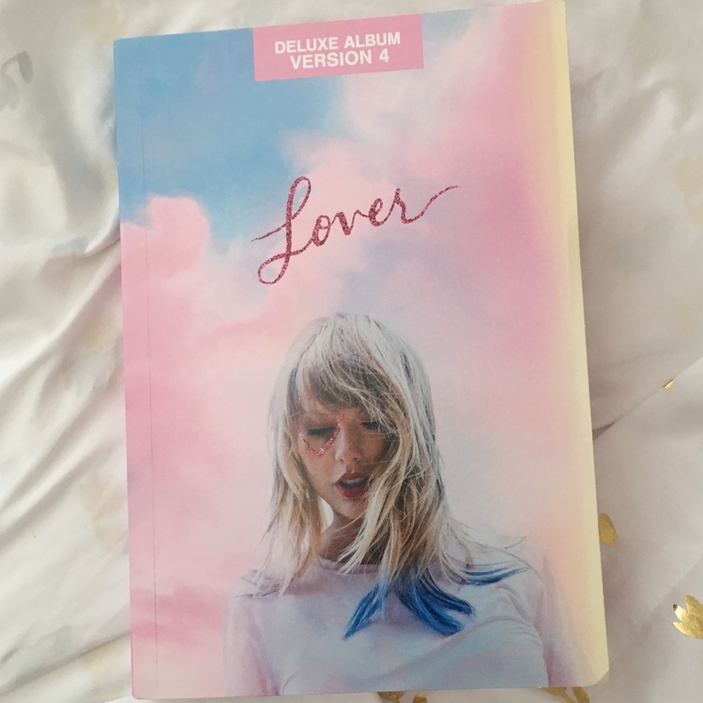 Taylor Swift Lover Deluxe Album (Version 4)